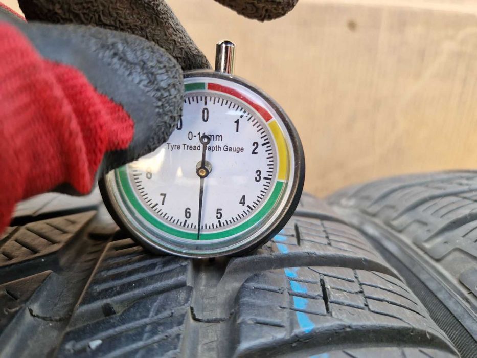 2 Pirelli R21 295/35 Зимни гуми  DOT2618