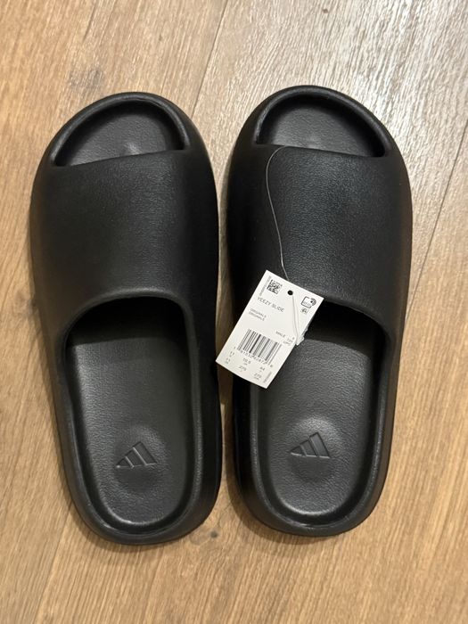 Yeezy slides 46номер