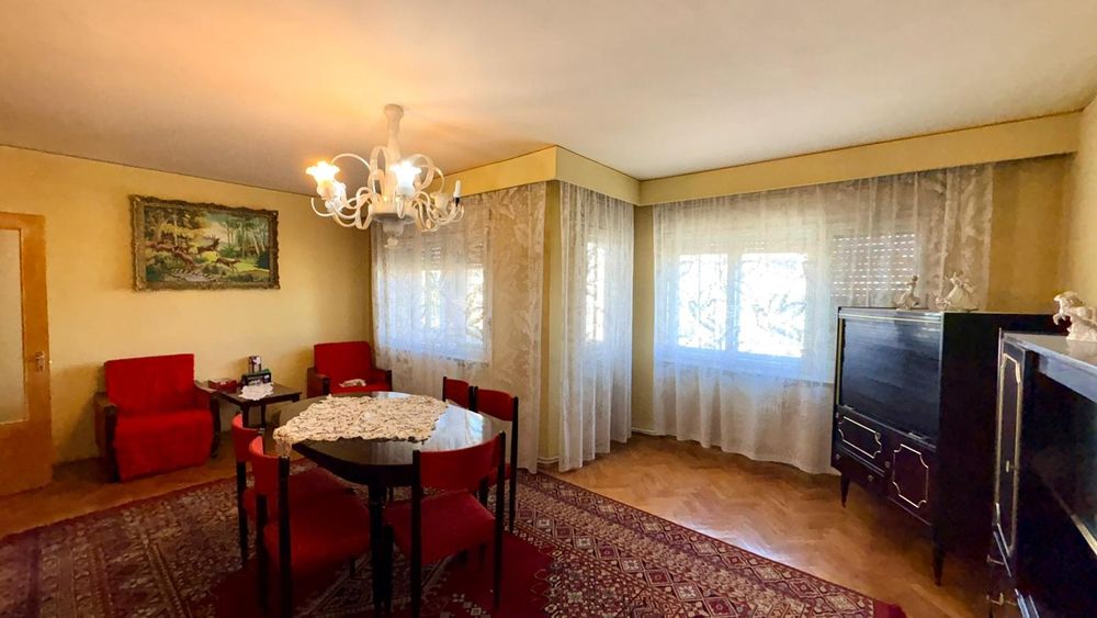 Apartament 4 camere confort sporit, 98 mp,  strada Culturii
