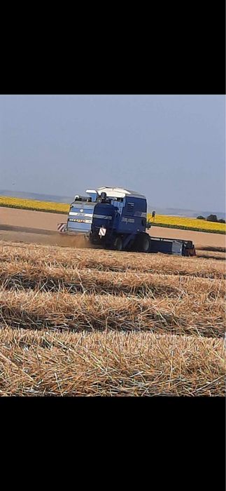 Комбайна NDW с всички хедери и 2 контри