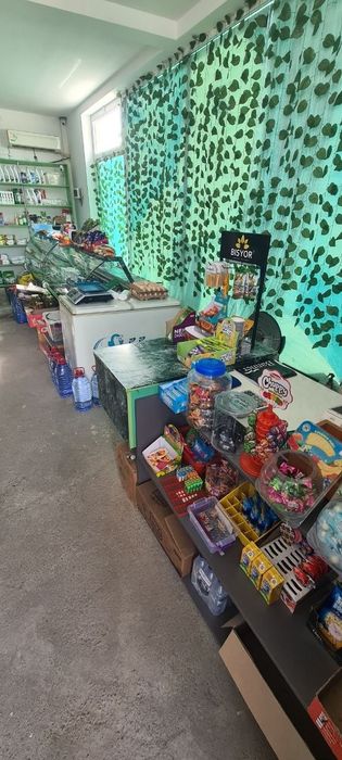 Tayyor biznes sotiladi oziq ovqat dokoni