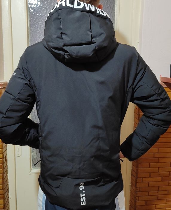 Geaca neagra toamna iarna