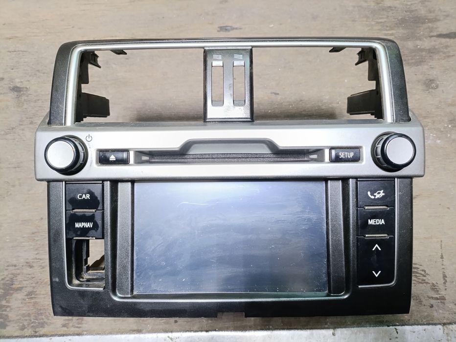 Магнитола на Прадо 150