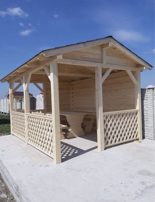 Vând foișoare din lemn