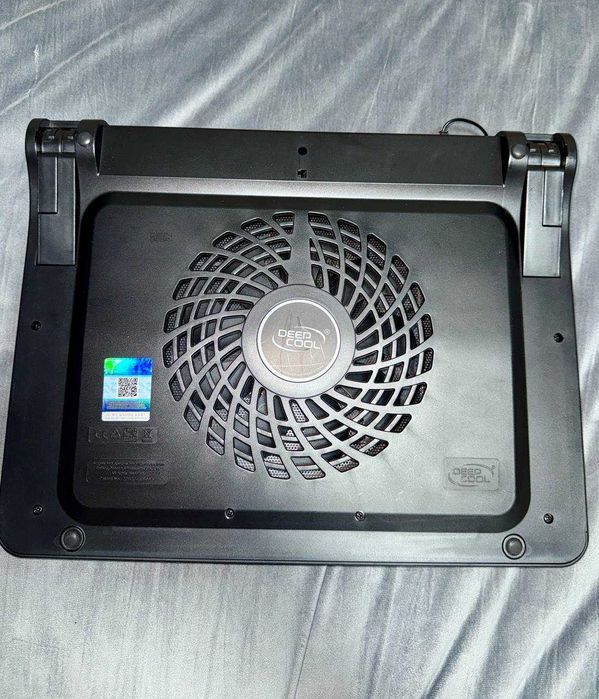 Подставка для ноутбука DEEPCOOL N180 FS черный