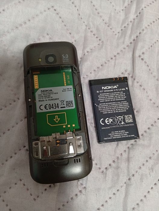 Продам Нокиа с 5