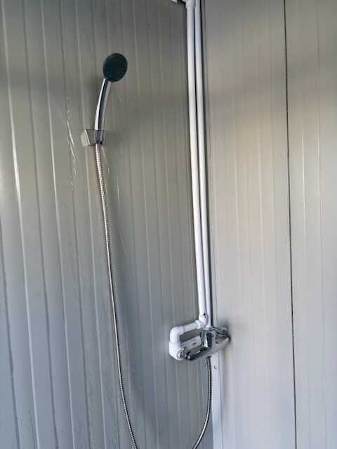 Container Sanitar cu Duș + WC Ceramic-Termoizolat + Complet Racordabil