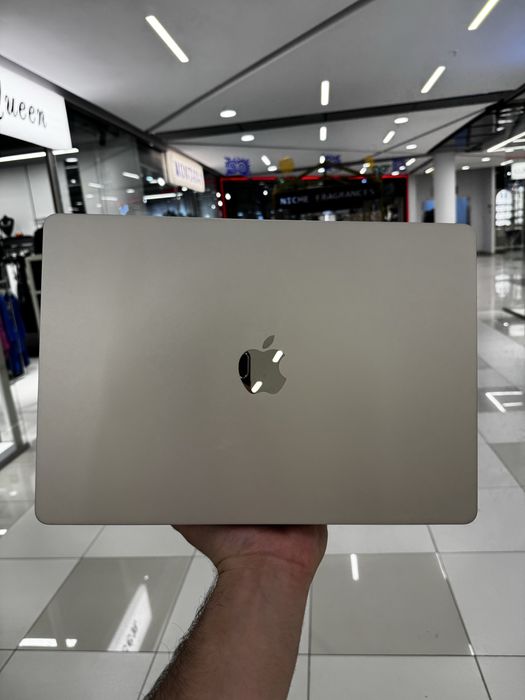 MacBook Air 15,3 M2/8GB/256GB/94%