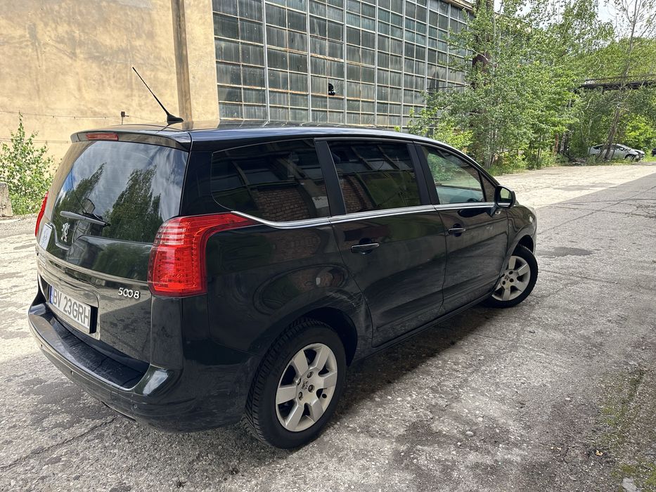 PEUGEOT 5008 2011 — imagine 3