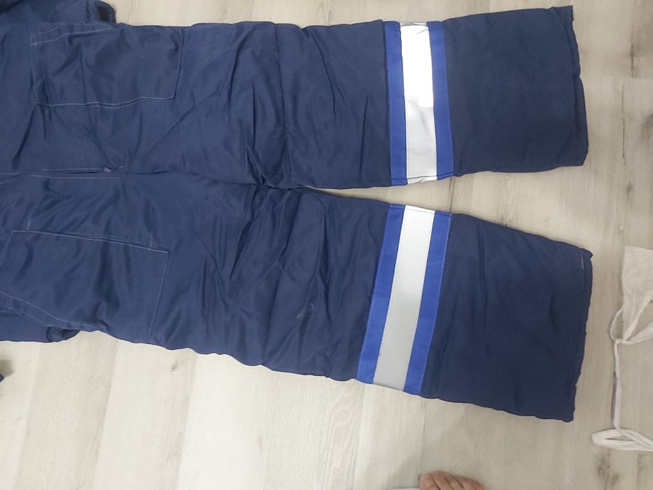 Продам зимнюю спецодежду