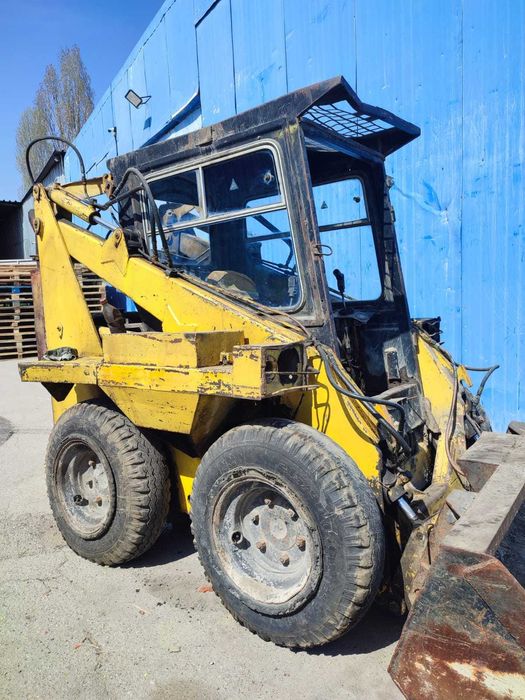 Мини - погрузчик UNC