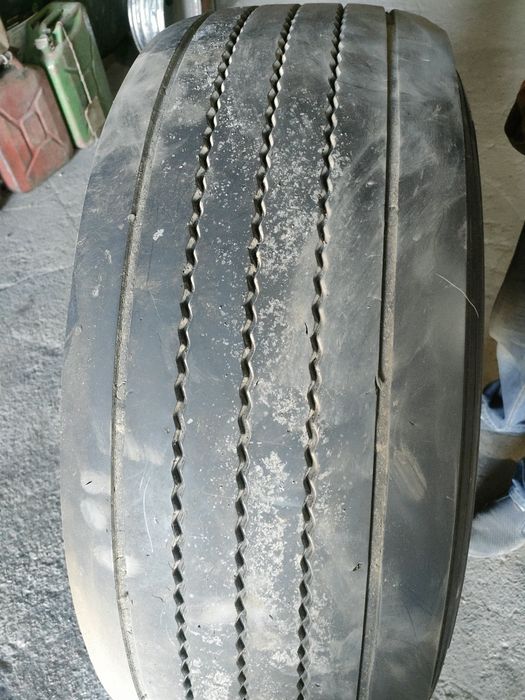 Продам шины на автомобиль