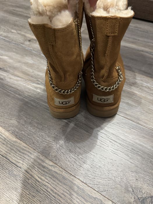 patrizia pepe ugg cesare pacioti elisabetta franchi