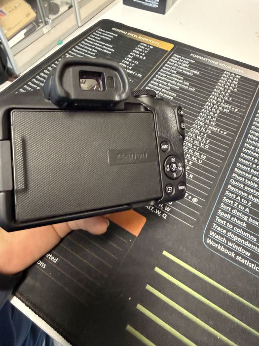 Canon EOS R50 + RF 16mm f2.8 STM impecabil kit complet