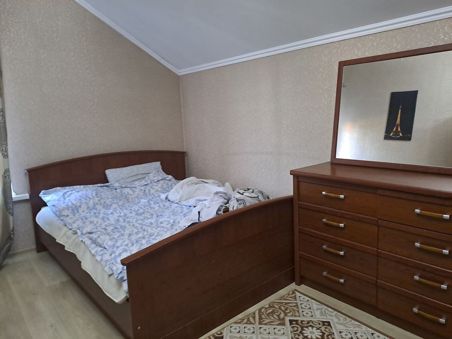 Продаётся Спальный гарнитур