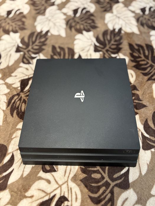 Playstation 4 pro 1TB