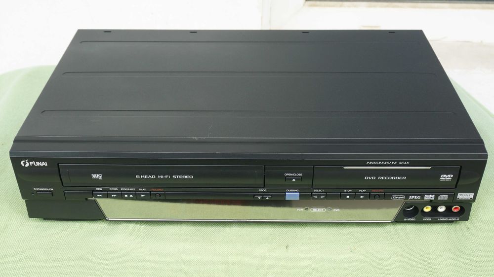 DVD recorder combo VHS marca FUNAI model W4A-A1480 stereo Hi-Fi