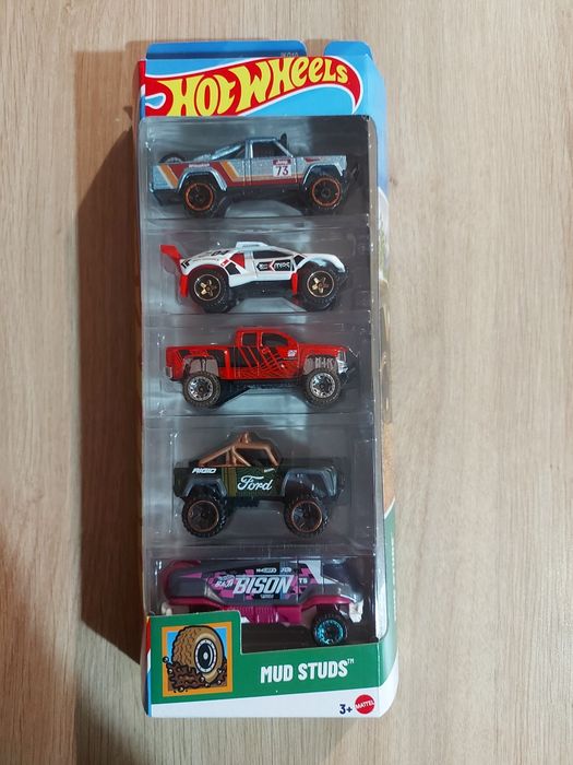Hot wheels Mud Studs 5pack 2025