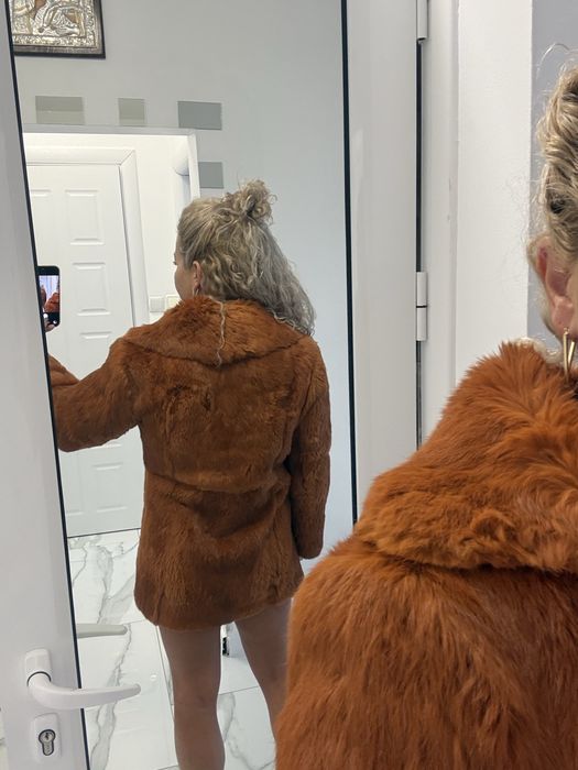 Зимно палто в червен цвят