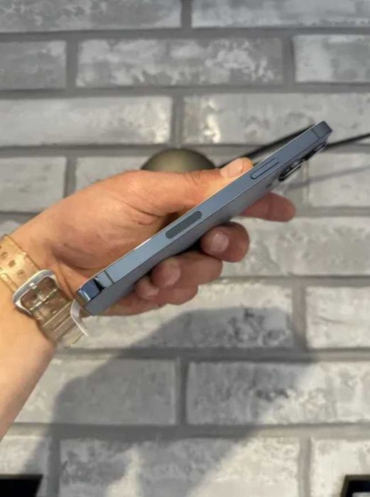 Нов iPhone 13 Pro Max 256gb като Neverlock