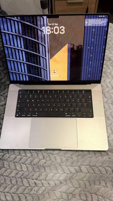 Macbook Pro 16" M1 PRO 32GB/512GB