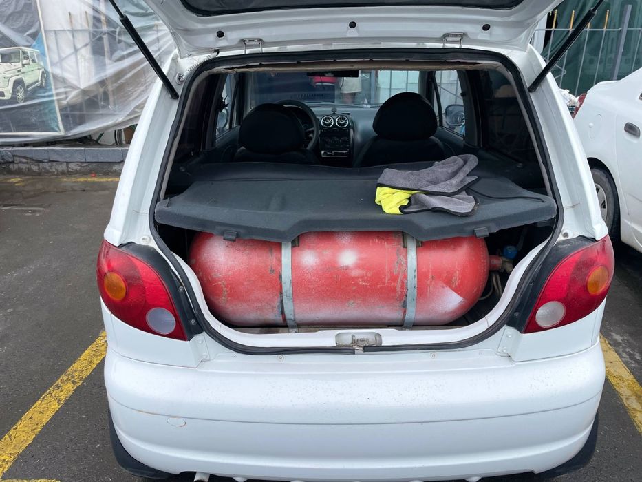 Moshina uzimni nomimda gen boladi asvijit bolgan qizildan oqga utgan