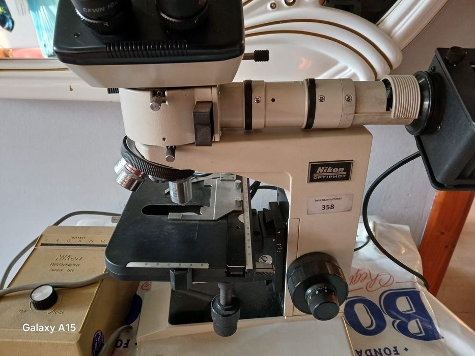 Microscop profesional