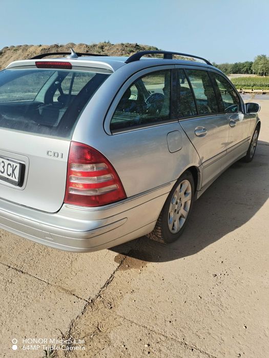 Мерцедес с220 дизел 150 коня