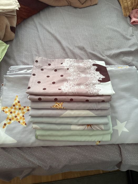 Set lenjerie de pat plus doua pernute
