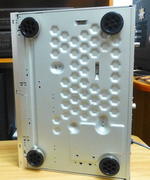 Tuner Pioneer ca nou