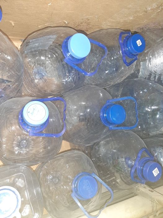 40 та 10 litr  baklashka benzin uchun бор