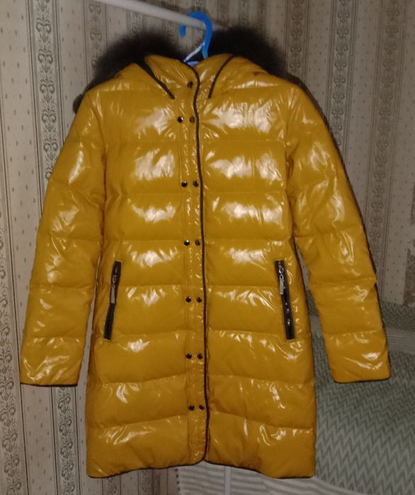 Зимняя куртка,в отличном состоянии.