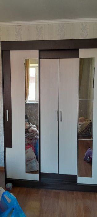 Продаю Шкафчик 2×2,20