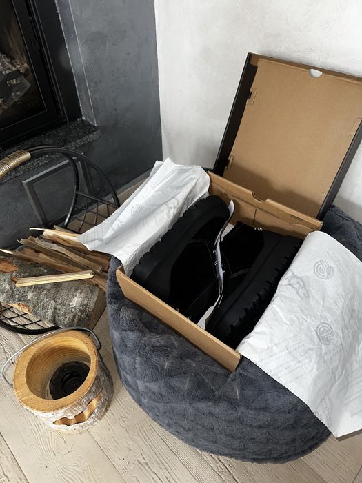 UGG Neumel Weather Hybrid Boot Black