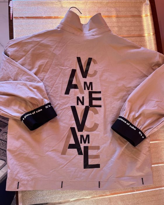 Дамска ризка с ефектен гръб