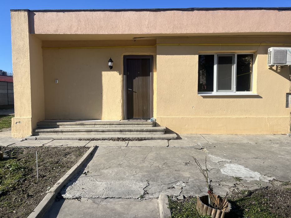 Inchiriez casa 3camere-Scolilor