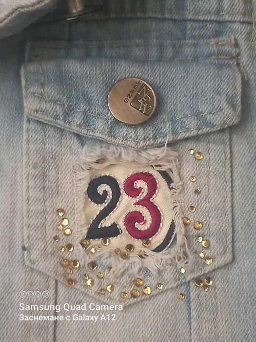 Дамски,дънков елек