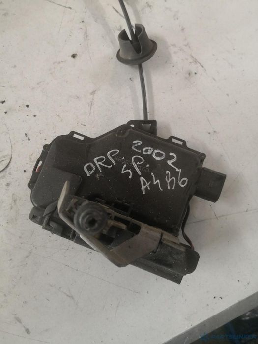 Broasca Usa Dreapta Spate Audi A4 Ii (8E2, B6) [ 2000 - 2005 ] Oem 4B0839016D