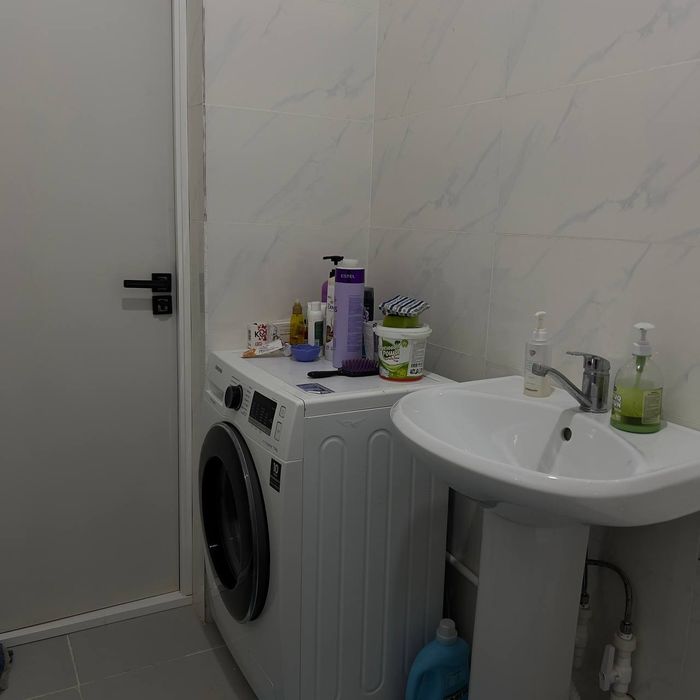 Dom sotiladi 4 xonali