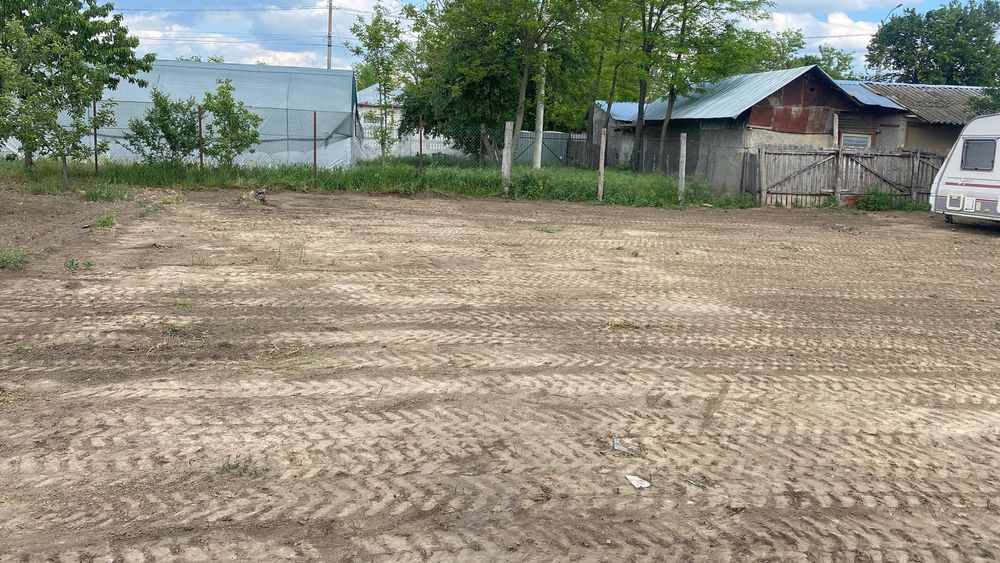 Miniexcavator de inchiriat