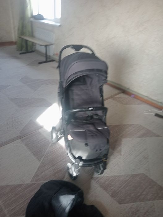 Продаю коляску отличном состояние