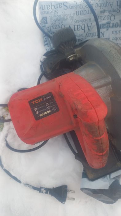 Продам дрель и пчёлку