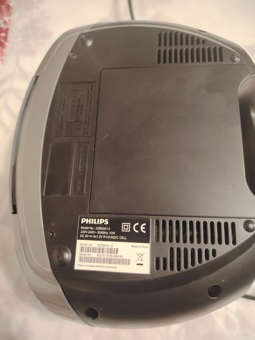 PHILIPS CD радиокасетофон DAB Аудио вход черен (AZB600/12)