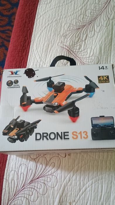 vând drona Drone S13