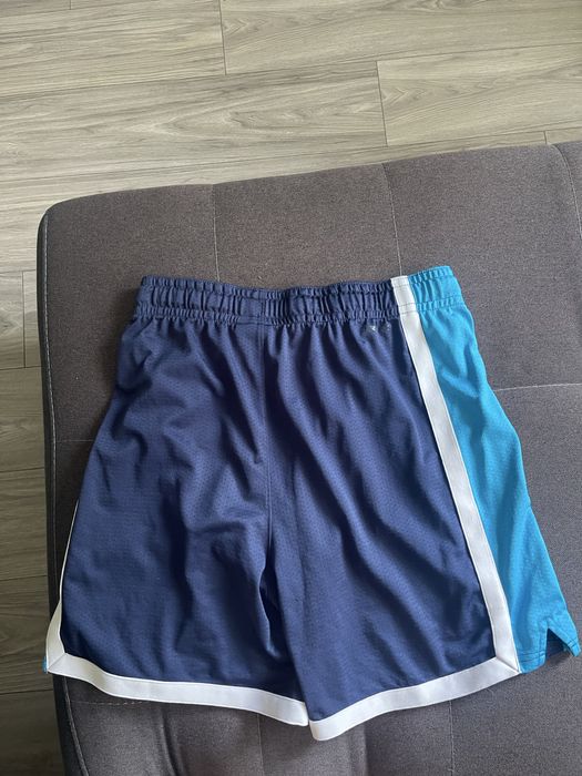 Vand pantaloni scurti Jordan marimea L
