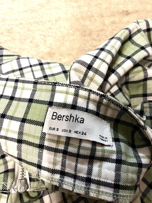 Fustă Bershka, măsura S