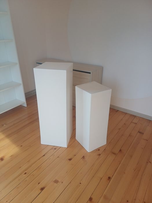 Квадратни  парти маси/куб/ поставка