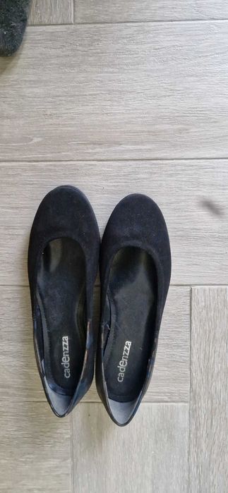 Pantofi din piele intoarsa Candeza NOI marimea 38 (picior ingust)