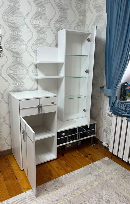 Продаётся комод с тумбочками б/у