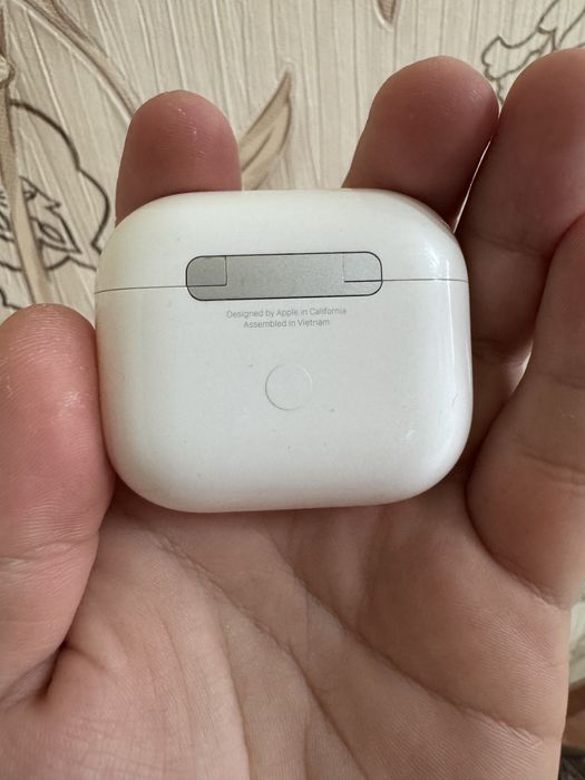Продам Air Pods 3